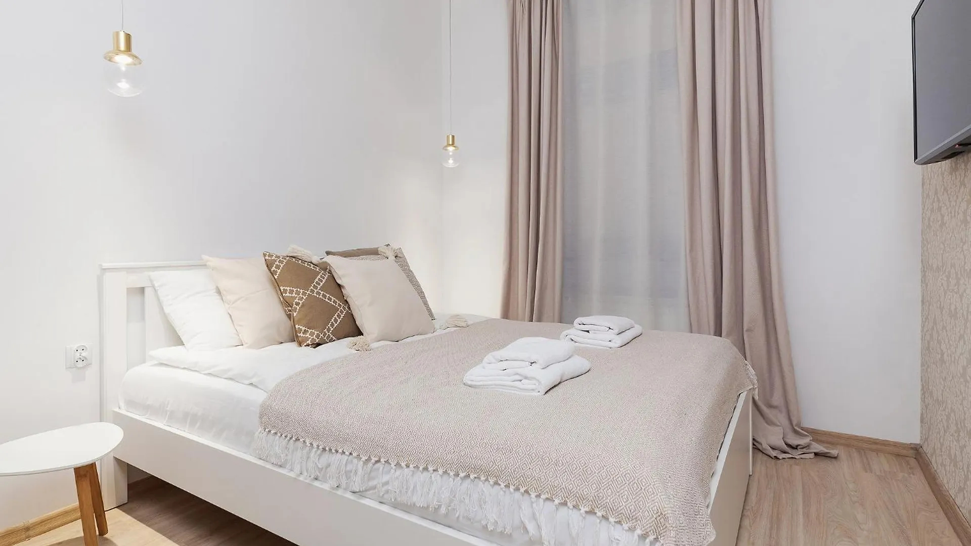 Main Square Apartment - Private Parking - Sw Krzyza 16 Krakow 0*,  Poland